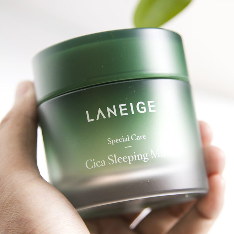 Laneige Special Care Cica Sleeping Mask 10ml  สลีปปิ้งมาสก์รุ่นล่าสุดที่มีส่วนผสมของ Cica ช่วยปลอบประโลมผิวหน้าที่มีปัญหาจากสิว และลดเลือนริ้วรอยต่างๆ ตั้งแต่ชั้นเซลล์ผิวจนถึงภายนอก